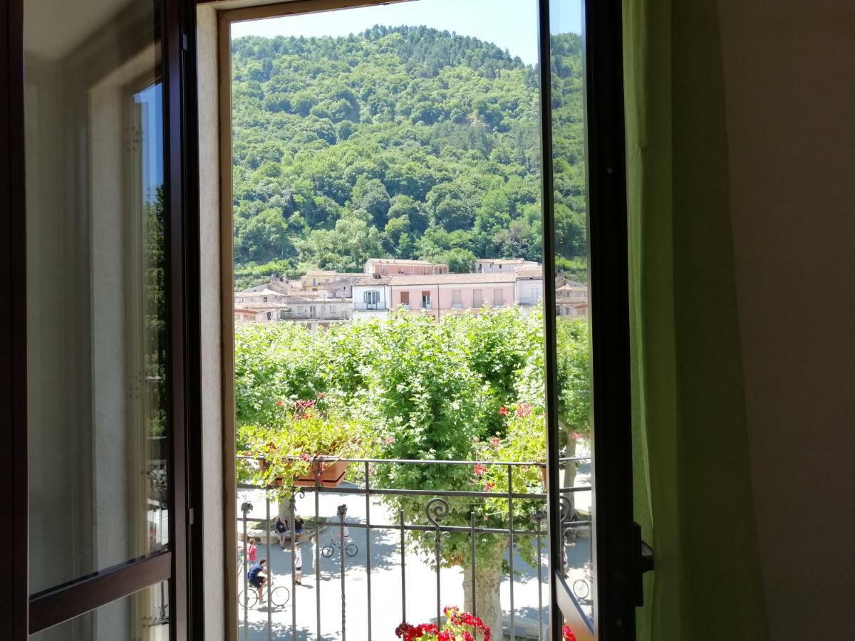 Le Finestre Sulla Piazza Panzió Boiano Kültér fotó